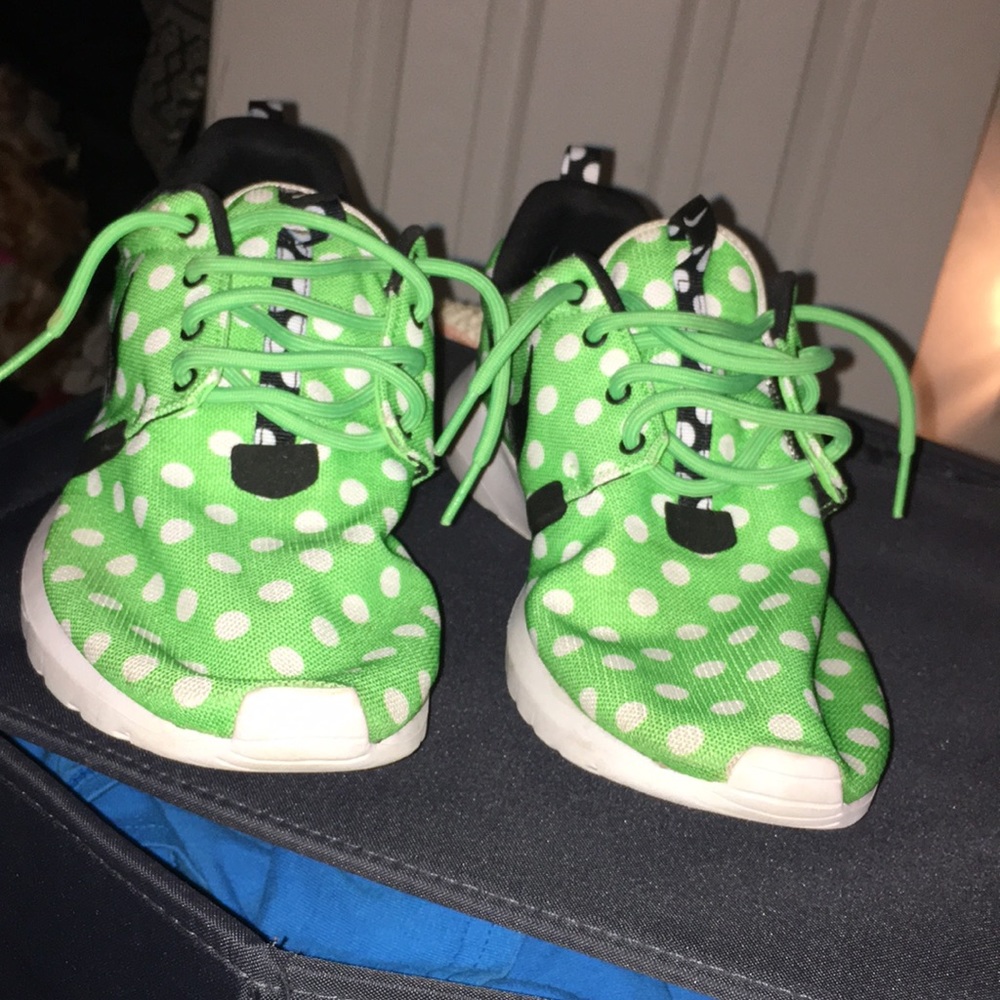 Nike Roches - Picture 3 of 4
